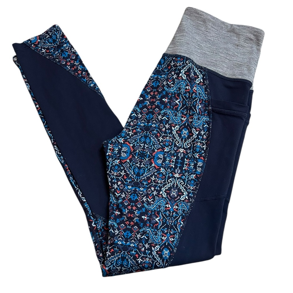 Athleta Kaleidoscope Sonar Leggings Women’s Size‎ M Geometric Gym Yoga Pants